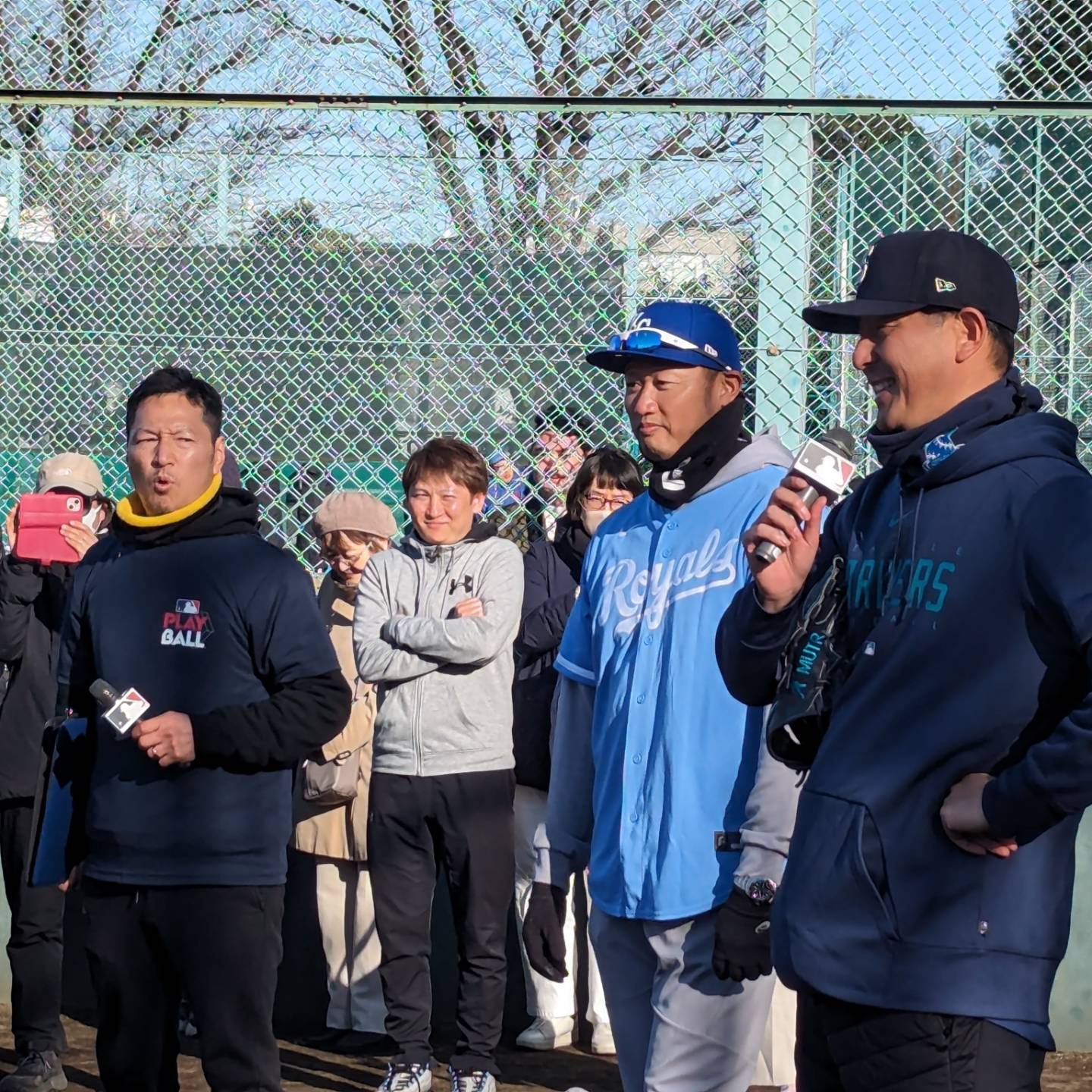 PLAY BALL in 渋谷！！　　　　MAC鈴木さんと岩隈久志さんの野球教室。　　子供たちが楽しく野球に触れる時間でした。　　　　終始、笑顔と歓声が。　　　　最後にはメジャーで活躍した2人のデモンストレーションも。　　子供達はもちろんご両親も楽しんでもらえたのではないですょうか。　　#マック鈴木 #岩隈久志 #野球教室 #mlb #渋谷 #ナレーター #MC #バリトンボイス #ナレーション #Nスタナレーター #低音ボイス #Nスタ #tbs #声のプロフェショナル #古田優児 #DJ古田 #言霊 #コトダマ #kotodama #フリーアナウンサー #スポーツDJ #イケボ #古田
